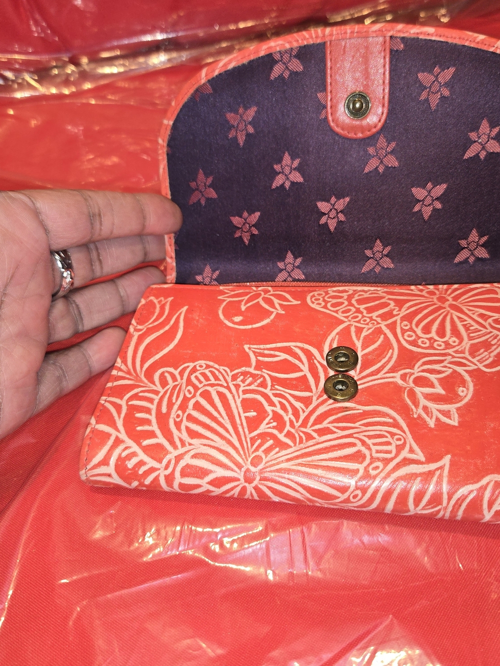 Anuschka Women’s Coral Floral Embossed Wallet Clutch. EUC